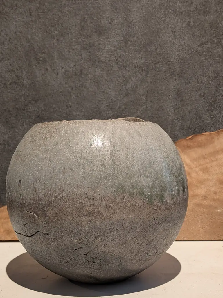 稲荷陶器 銘木でおなじみの板蔵ファクトリーが陶器の取り扱いも始めました | 板