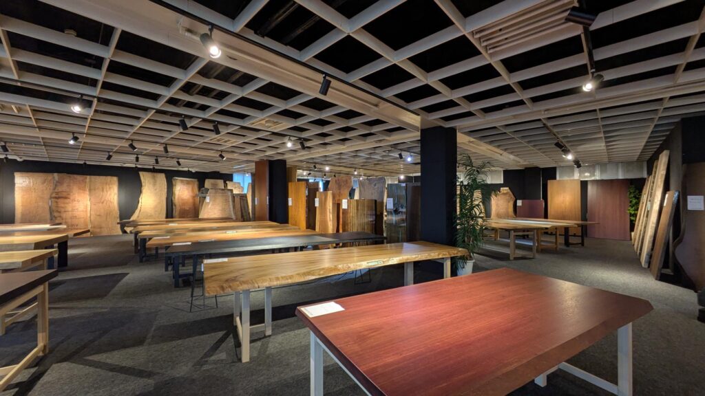 8/1に森林文化アカデミーの学生さんが見学にいらっしゃいました