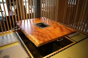 焼肉店　テーブル