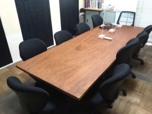 会議室テーブル