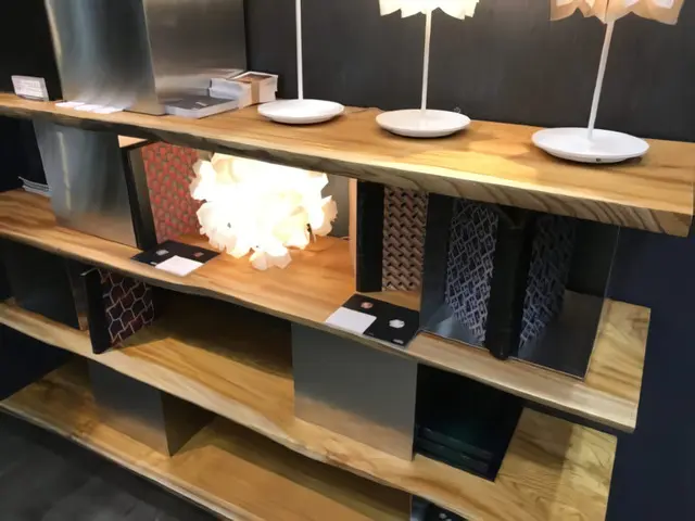 ケヤキのシェルフ | 板蔵ファクトリー