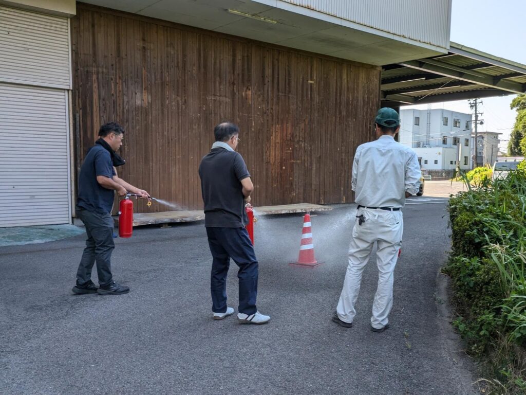 社員一同で防災訓練を行いました