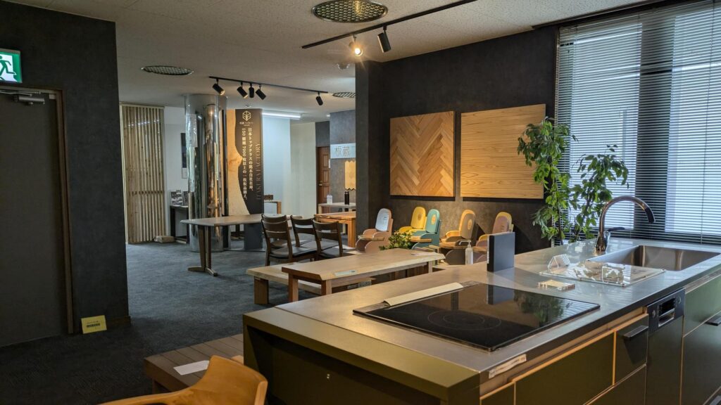 板蔵EXPO 秋に向けてショールームの模様替えを進めています